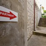 Marini Dvori - With Free Parking Daire