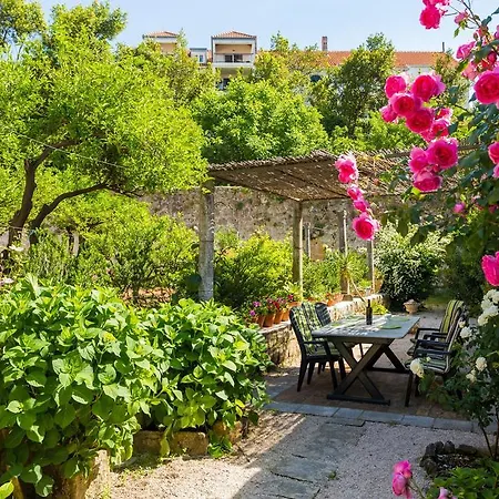 Marini Dvori - With Free Parking Appartement