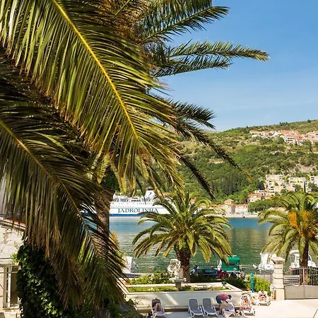 Marini Dvori - With Free Parking