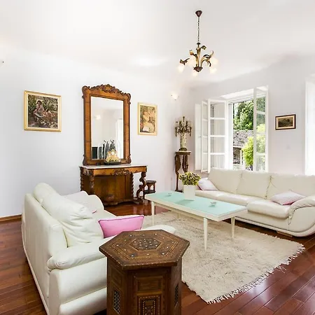 Marini Dvori - With Free Parking