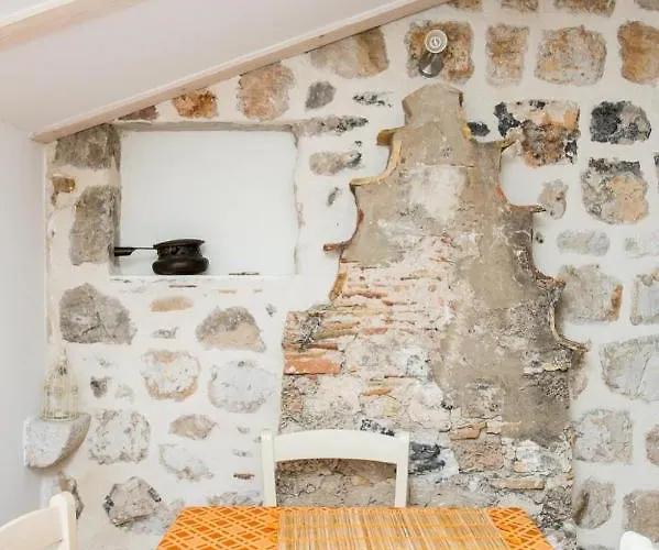 Marini Dvori - With Free Parking