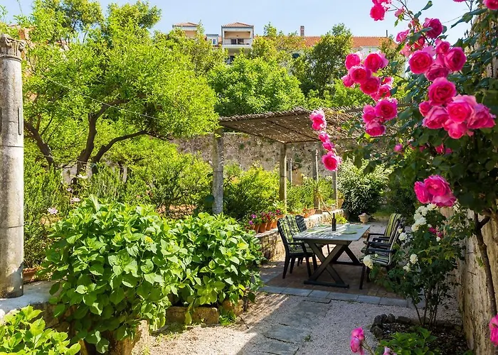 Marini Dvori - With Free Parking דירה