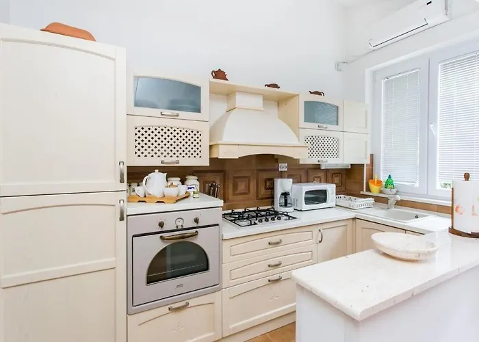 Marini Dvori - With Free Parking *