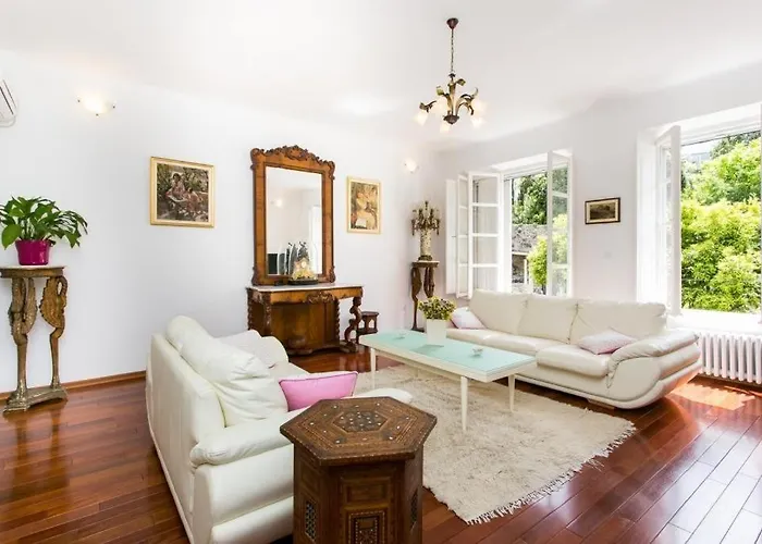 Marini Dvori * Dubrovnik