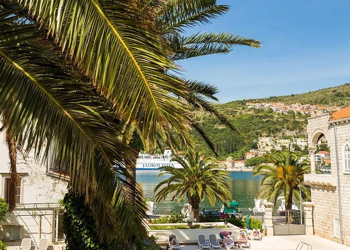 Marini Dvori - With Free Parking