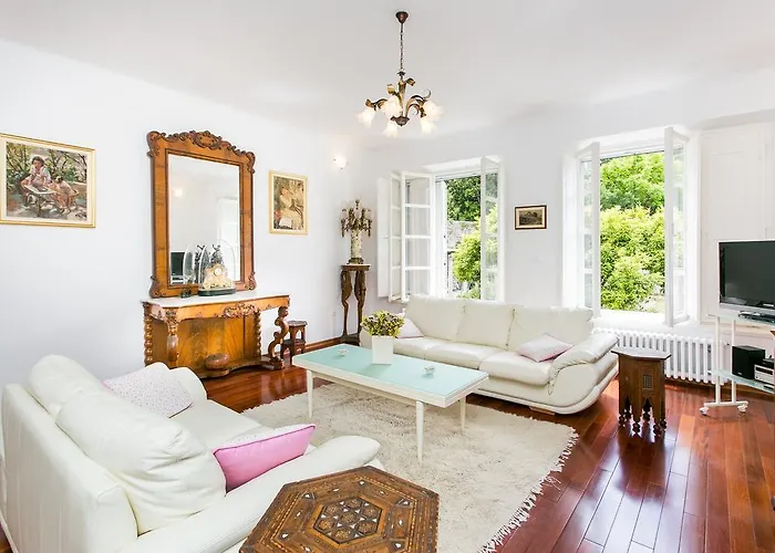 Marini Dvori - With Free Parking Apartament *